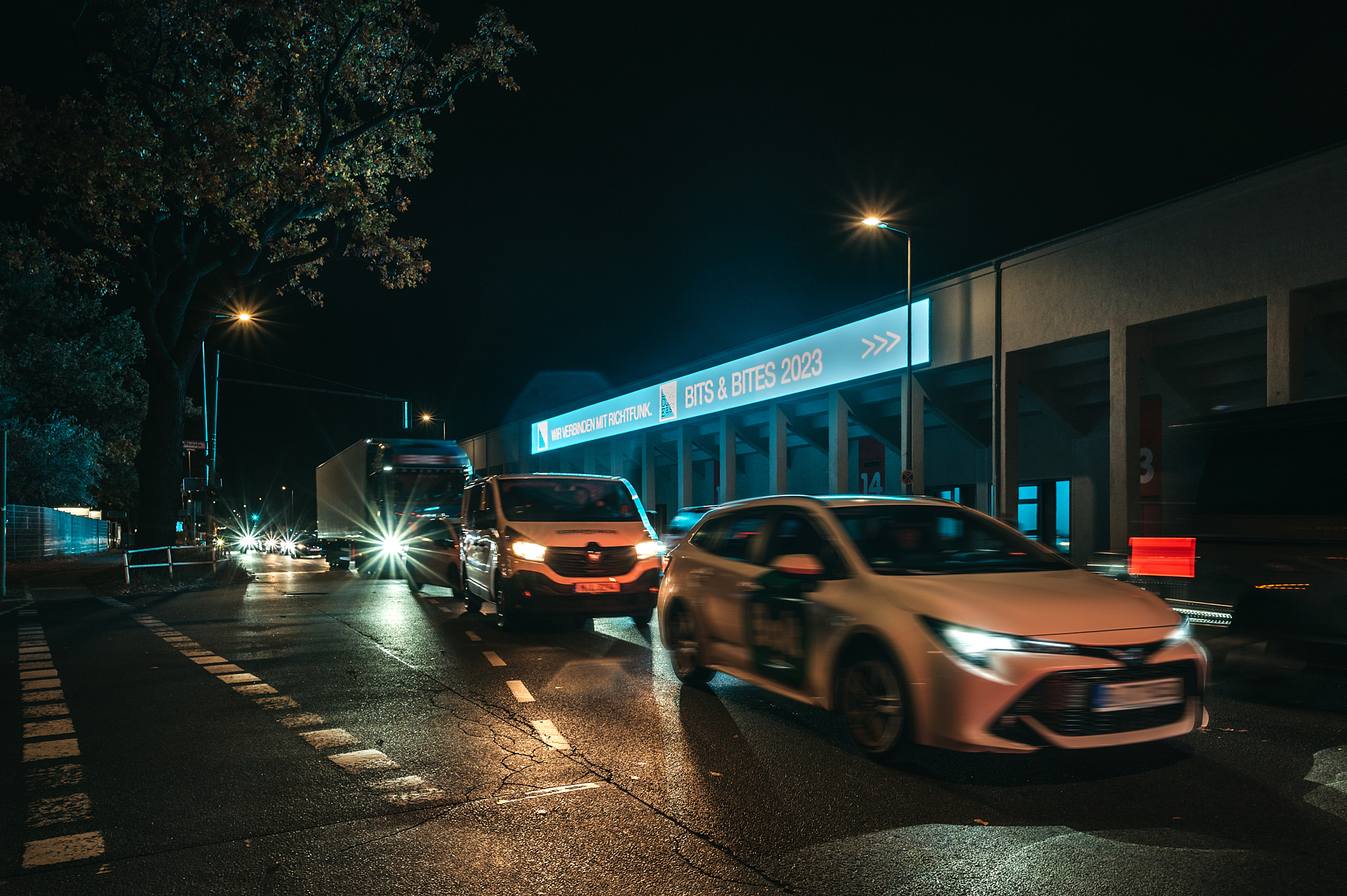 LAN-COM-East auf Berlins längster Werbefläche.