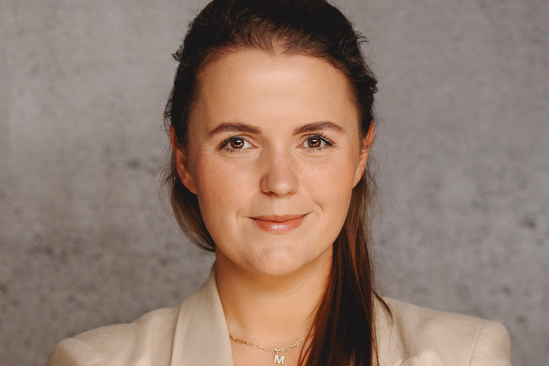 Porträt von Laura Dück, von der DFMG